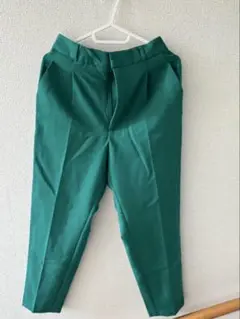 GU グリーン テーパードパンツ Sサイズ