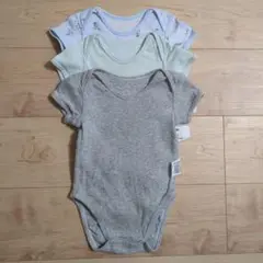UNIQLO 半袖ボディスーツ　2枚セット 70cm