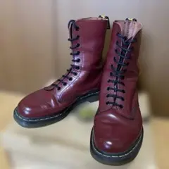Dr.Martens ドクターマーチン UK9 チェリーレッド 10ホール