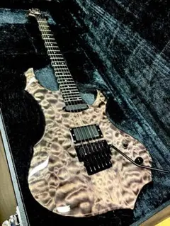 エレキギター Edwards Pierrot Aiji? ケース付 エレキギター Edwards Pierrot Aiji? ケース付 エレキギター