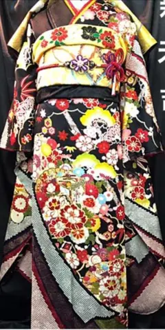 振り袖黒地しつけつき