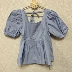 新品タグ付き GRL ライトブルー パフスリーブ トップス