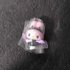 ガチャガチャ　サンリオ　いたずらこあくまスイング