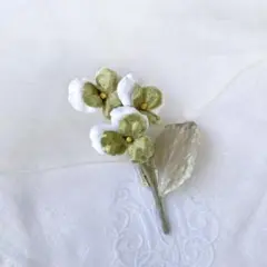 1332 布花 ビオラ コサージュ ハンドメイド 卒業入学式 結婚式