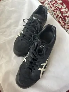 ASICS スパイクシューズ 黒/白 24cm