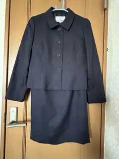 Craselia スーツ。卒業式。入学式ママ服。9号