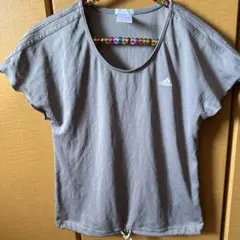 adidas Tシャツ　M