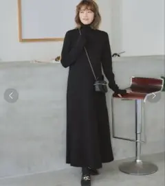 titivate 美品 ハイネックフレアシルエットニットワンピース M