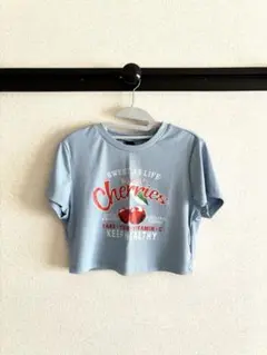 水色 チェリー グラフィック クロップドTシャツ