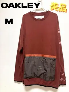 美品✨オークリーメンズ M フロントジップポーチ付きTシャツ 長袖 赤 送料込み