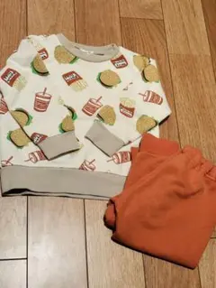 ブリーズ　パジャマ　長袖　90センチ　キッズ　ベビー　ハンバーガー