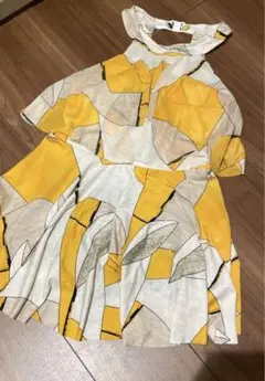 レディース　水着　ワンピース　黄色