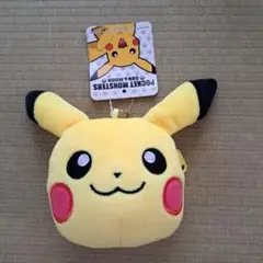 ポケモン　ピカチュウ ぬいぐるみ　ミニポーチ　キーホルダー