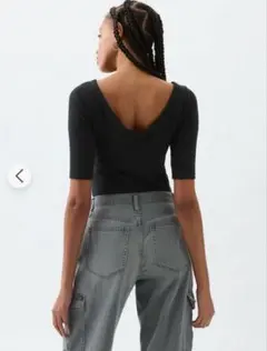 GAP モダンスクープネックTシャツ 黒 半袖