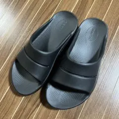 ウーフォス ウーアー 24cm リカバリーサンダル 黒
