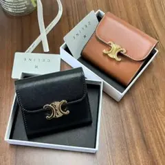 未使用CELINE 黑色 Triomphe 皮革三折钱包