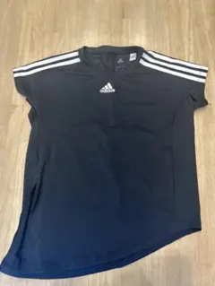 adidas レディース　ブラック Tシャツ ショートスリーブ