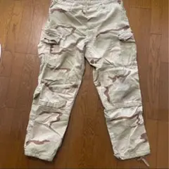 カモ迷彩カーゴパンツ