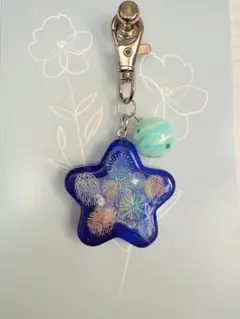 夜空の花火レジンキーホルダー　ハンドメイド