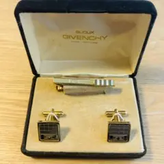 【箱付】GIVENCHY ネクタイピン　カフス　セット　ロゴ　ゴールド×シルバー