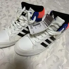adidas アディダス スニーカー