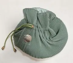 新商品✨ 巾着袋 化粧ポーチ 小物入れ コスメ収納 洗面用具入れ　グリーン