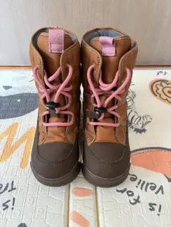 Item thumbnail for item 4bf13416-f48c-4cd5-a2bd-5bbd44b97708