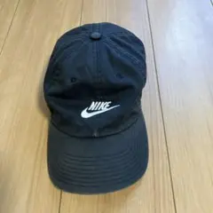 Nike 黒 キャップ ロゴ入り