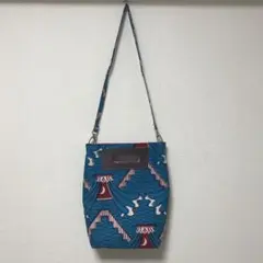【新品未使用】アフリカ布ショルダーバッグ　ポーチ付き（タグなし）