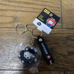 大阪万博 サンリオ×黒ミャクミャク ポチャッコ　キーホルダー