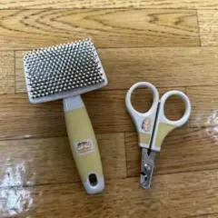 ペット用ブラシと爪切りセット