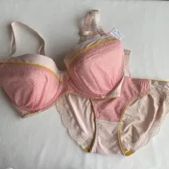 Item thumbnail for item 01a978cb-bac1-482c-9317-aaebc9c86c3e