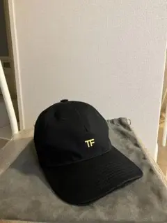 TOM FORD ブラックキャップ TFロゴ