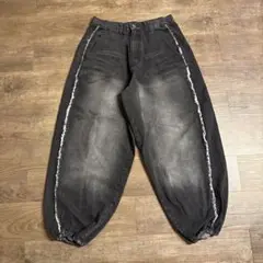 Item thumbnail for item 3416d3c6-6733-4799-94a9-6da4e9e29390