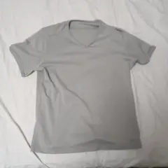 ユニクログレー Tシャツ　メンズXLサイズ 目立つ汚れ無し