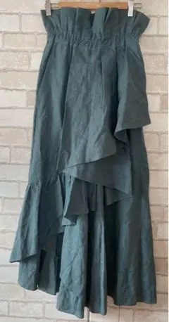 新品未使用 スカンツ フリルリネン