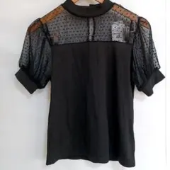 【未使用品】透け感のある黒ドット柄　パフスリーブ　リブTシャツ　フリーサイズ