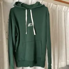 New Balance グリーン パーカー　Sサイズ