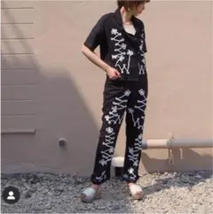 SIILON シーロン ラッフル フリルパンツ Black SIILON シーロン ラッフル フリルパンツ Black - メルカリ