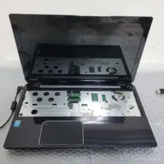 東芝 dynabook T554 Core i3?