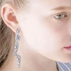 ツルバイマリコオイカワ★パールリボンピアス Tear（ピアス）｜TSURU by Mariko Oikawa（ツルバイマリコ