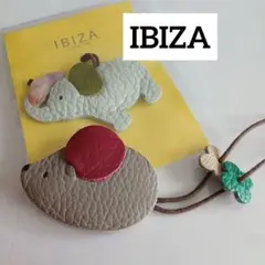 IBIZA　イビサ　お鼻に傘を持った傘のチャーム & ハリネズミチャームセット