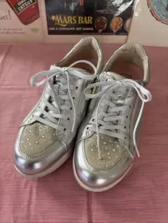 （325）FIT JOY キラキラスニーカー　サイズ　23.5cm