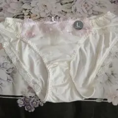 Item thumbnail for item c1f819e8-1107-4cc4-a1f6-d4683b970476