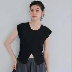 coca フロントスリットニット M