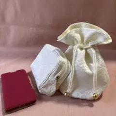 新品、未使用、イタリアブランドVALENTINO、バレンチノ、ポーチセット