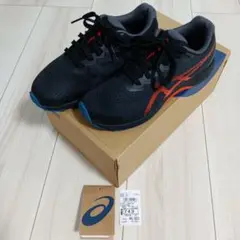 新品　ASICS　アシックス　スニーカー　22.5