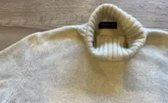 DELL'OGLIO (デッローリオ) カシミヤ混タートルネックニットアイボリー