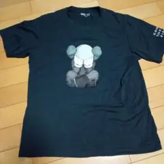 ユニクロ　カウズ　Tシャツ　ＸＬ