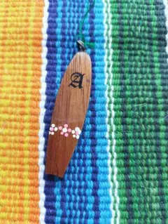 【Hawaii jewelry】ハワイコアウッド・サーフボード型ペンダントトップ
